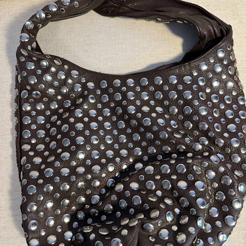 Lionel Stud Bag - Picture 2 of 4